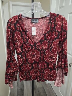 Nwt Dynamite Red and Black Floral V-Neck Bell Sleeves Y2K Fairy Grunge